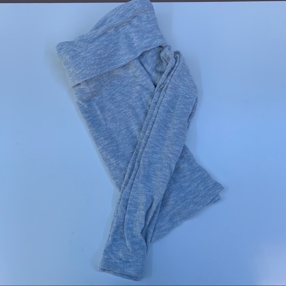 Forever 21 Tops - Forever 21 off the shoulder long sleeves shirt